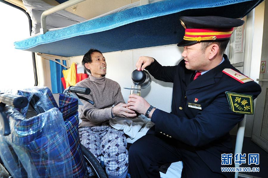 新春走基層：返鄉路上的春運特色服務