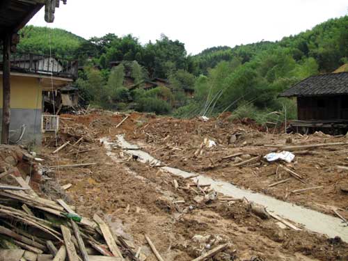 中國日報獨家特稿：福建南平災后重建任重道遠