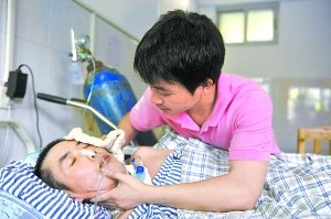 新二十四孝推行引思考別讓我們白發的父母空等待