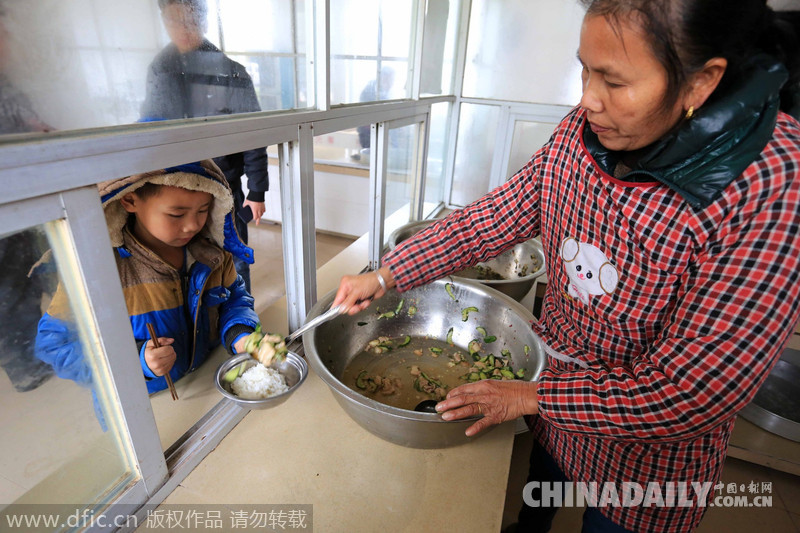 廣西柳州市免費(fèi)午餐受益學(xué)生超過(guò)18萬(wàn)人