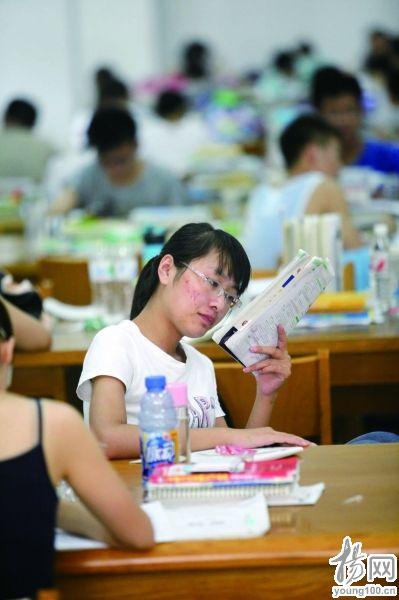 江蘇高考新方案預(yù)計(jì)年內(nèi)公布 英語地位恐下降