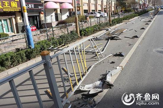 濟南剪刀手奔馳女酒駕檢測結果爆表 將承擔9節護欄費