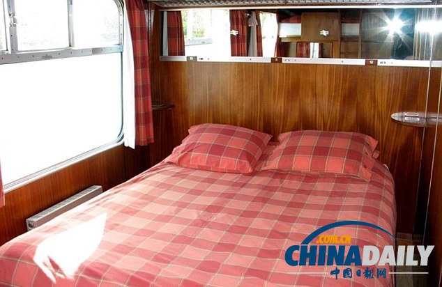英國(guó)夫婦將舊車(chē)廂改造成旅館 有廚房和中央供暖