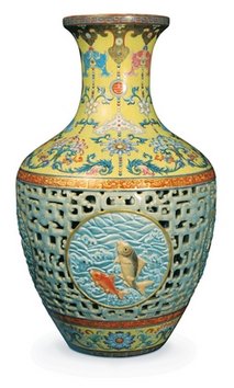 清代花瓶在倫敦拍出4.6億元天價 買家身份神秘