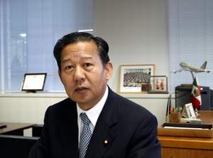 日經產相提醒外相在東海問題上要慎重