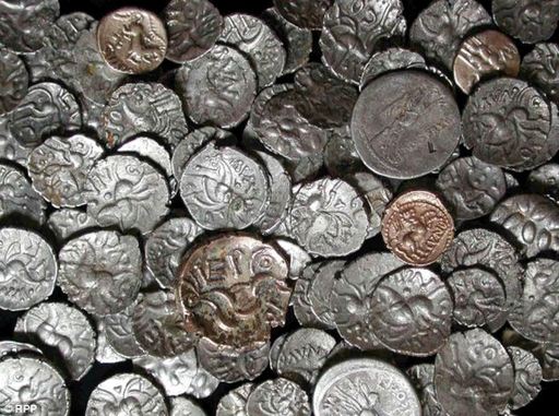 英出土鐵器時代護衛犬尸體 忠誠“護寶”2000年