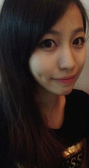 全國?;ㄅ判邪?清華女生酷似高圓圓