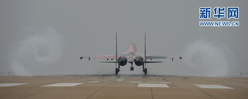 直擊廣空蘇30戰(zhàn)機(jī)空空對(duì)抗訓(xùn)練
