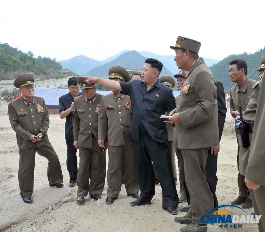 金正恩視察滑雪場(chǎng)工地 稱(chēng)贊朝鮮軍民為斗士（組圖）