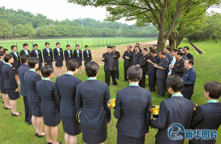 朝鮮運動員獲新式住房 金正恩送沙發(fā)作禮物