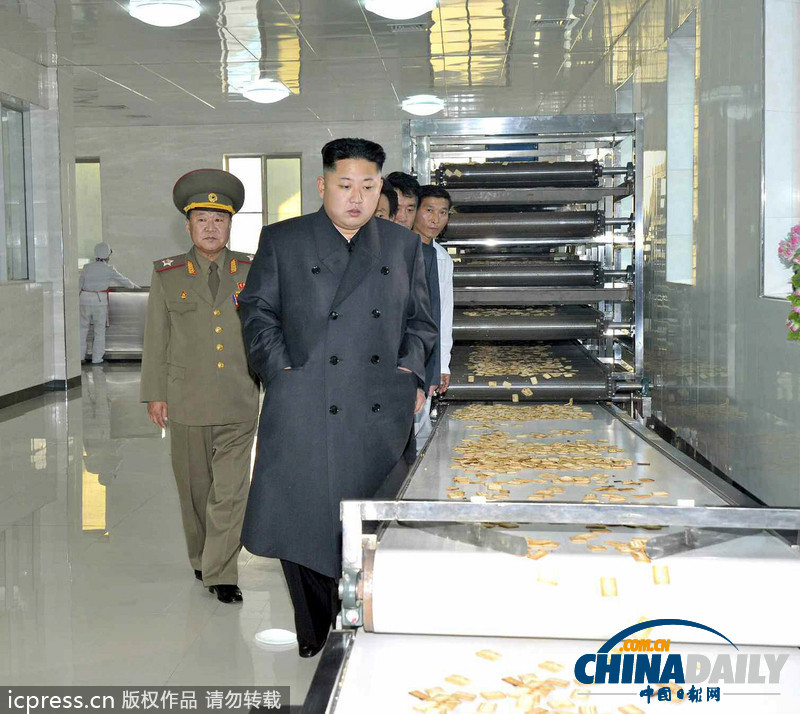 金正恩視察食品加工廠 對(duì)日常工作進(jìn)行現(xiàn)場(chǎng)指導(dǎo)