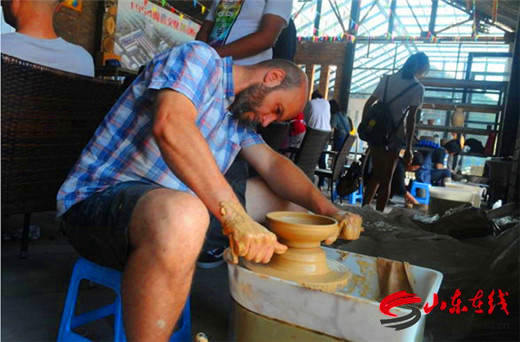 Intl Macsabal Woodfire Festival gets underway in Zibo